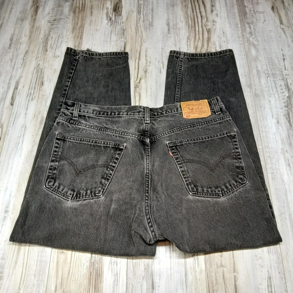 Vintage Levis 550 Relaxed Fit Black Jeans Men W40 L30 Made in Canada Tapered Leg